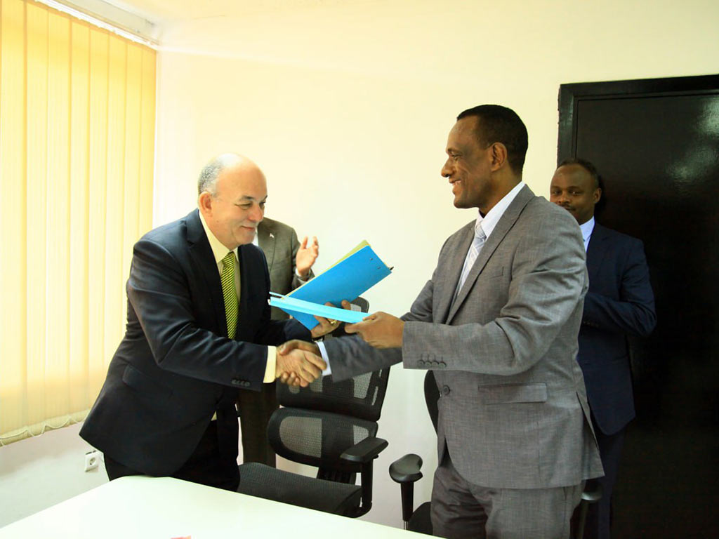 etiopia-y-cuba-firmaron-acuerdo-para-cooperacion-en-sector-azucarero-(+fotos)